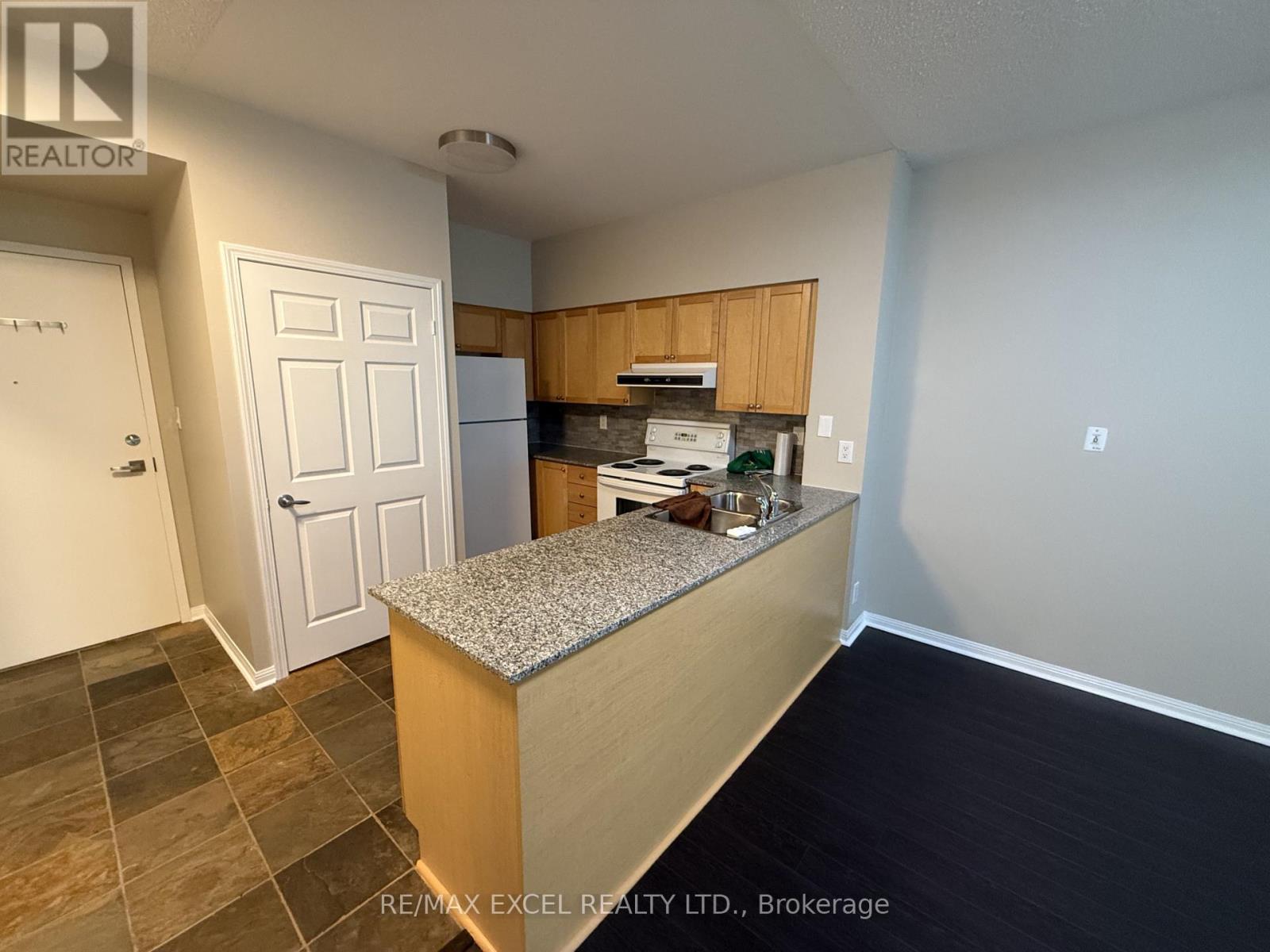 1710 - 228 Queens Quay W, Toronto (Waterfront Communities), Ontario  M5J 1B5 - Photo 9 - C13660562