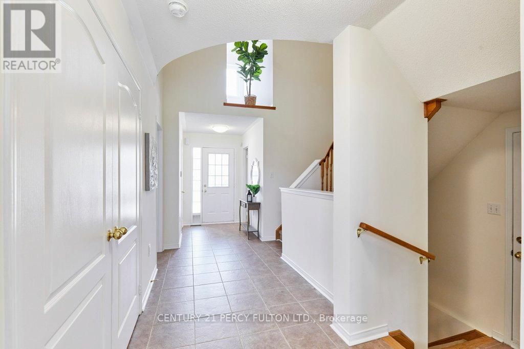 G7 - 7 Gidley Lane, Ajax (Central), Ontario  L1T 4Z7 - Photo 4 - E13660582