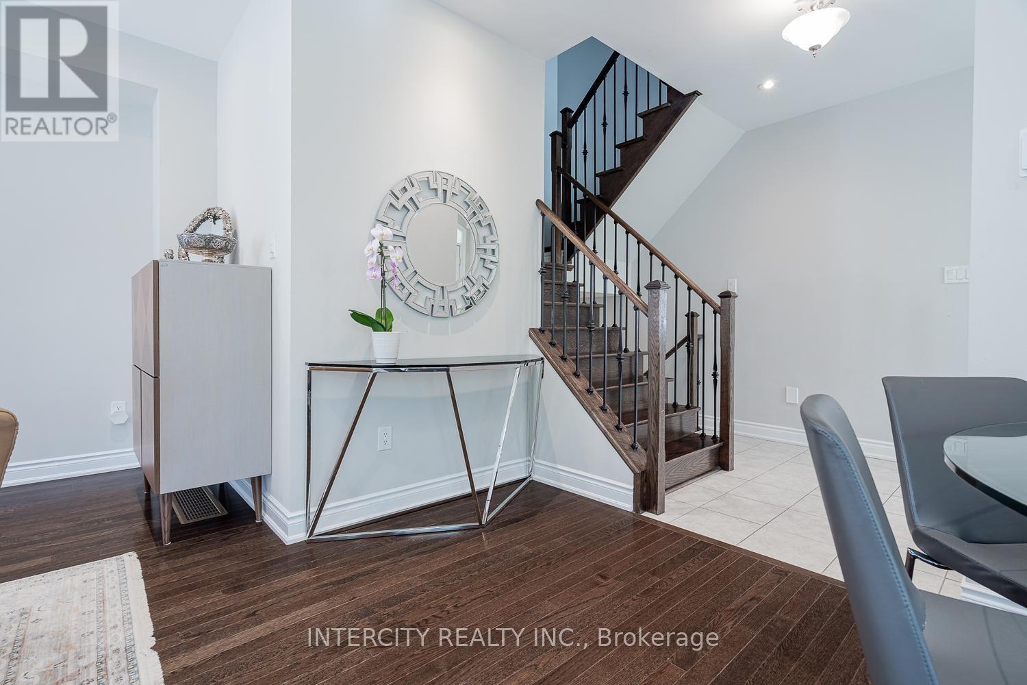116 - 1331 Major Mackenzie Drive W, Vaughan, Ontario  L6A 4W4 - Photo 14 - N13660556