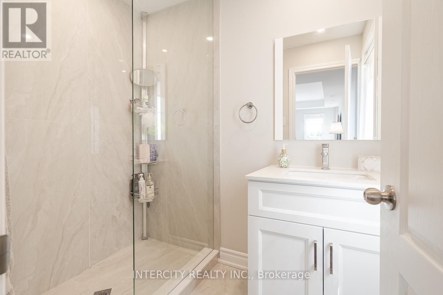 116 - 1331 Major Mackenzie Drive W, Vaughan, Ontario  L6A 4W4 - Photo 35 - N13660556
