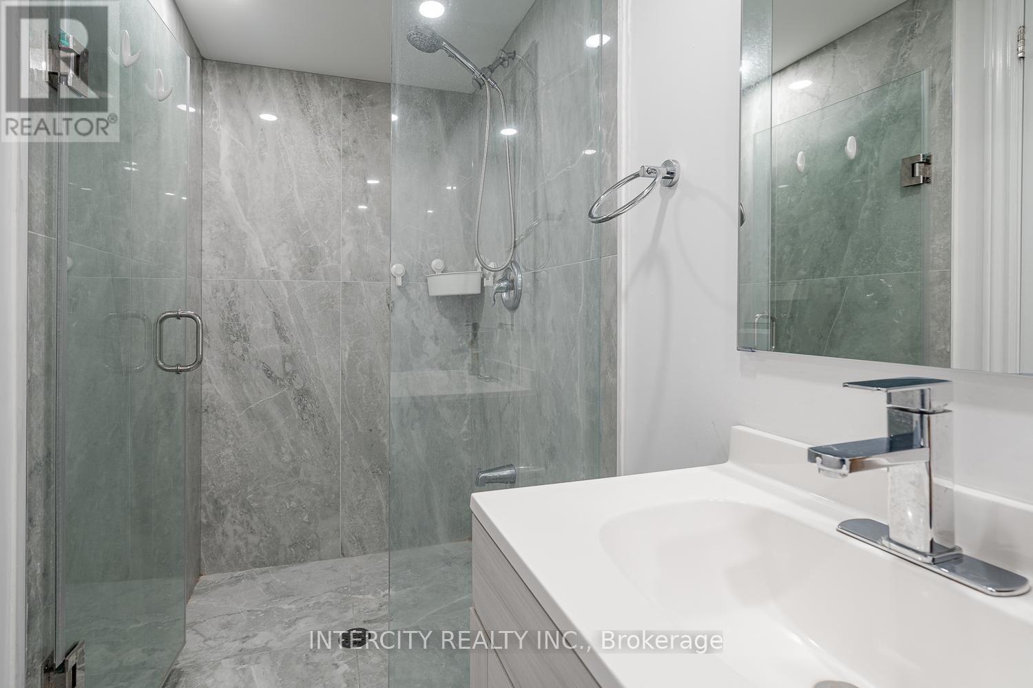 116 - 1331 Major Mackenzie Drive W, Vaughan, Ontario  L6A 4W4 - Photo 44 - N13660556