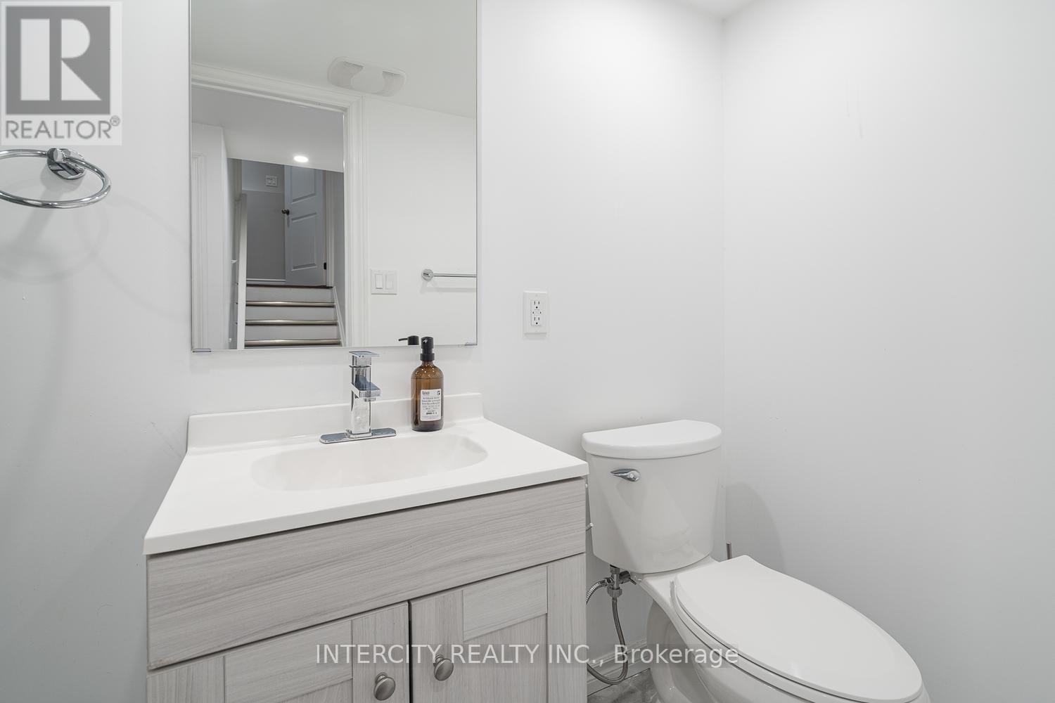 116 - 1331 Major Mackenzie Drive W, Vaughan, Ontario  L6A 4W4 - Photo 45 - N13660556