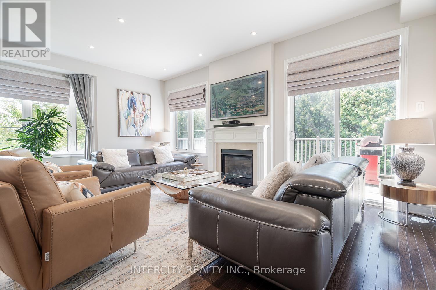 116 - 1331 Major Mackenzie Drive W, Vaughan, Ontario  L6A 4W4 - Photo 5 - N13660556
