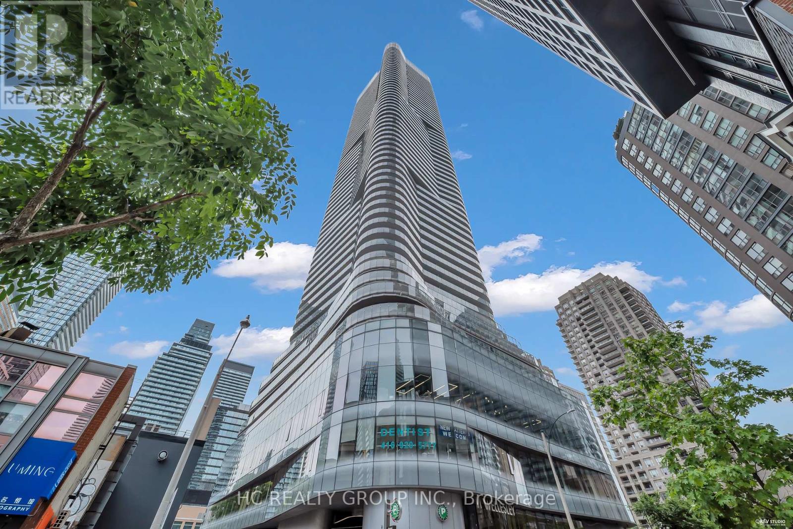 3408 - 11 Wellesley Street W, Toronto, Ontario  M4Y 0G4 - Photo 2 - C13659900