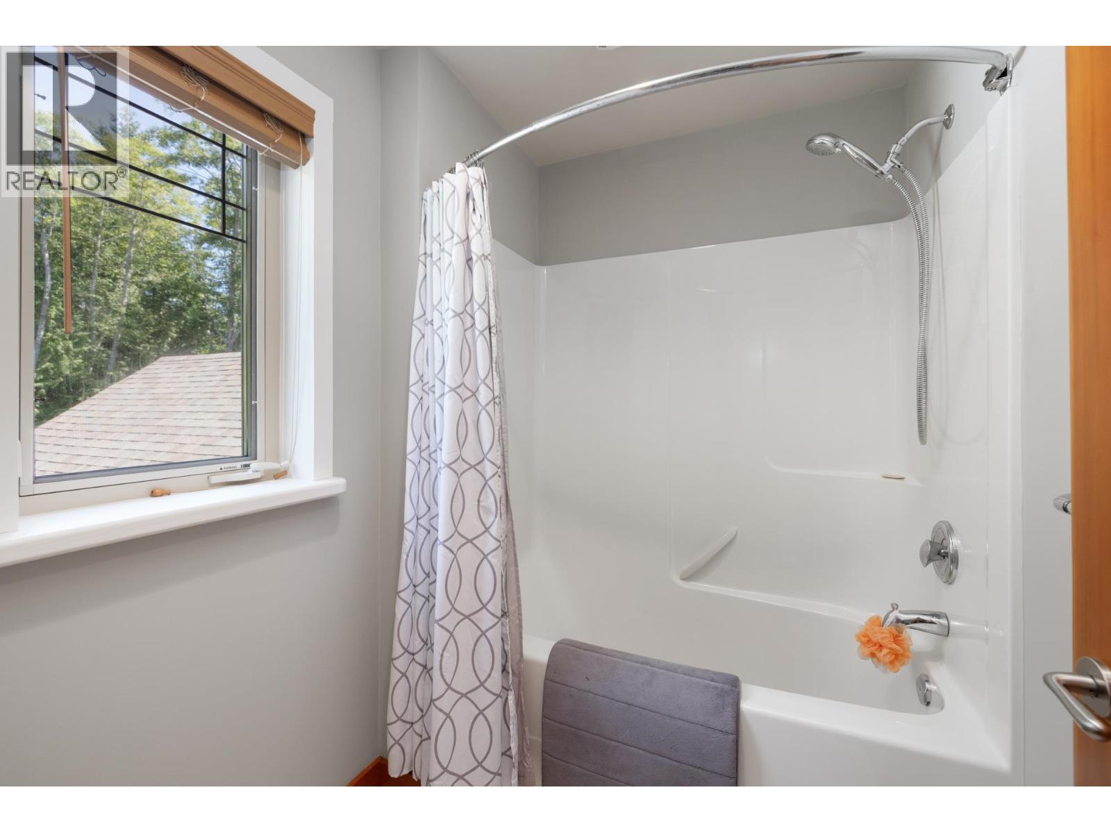 1474 Vernon Drive, Gibsons, British Columbia  V0N 1V5 - Photo 13 - R3154527