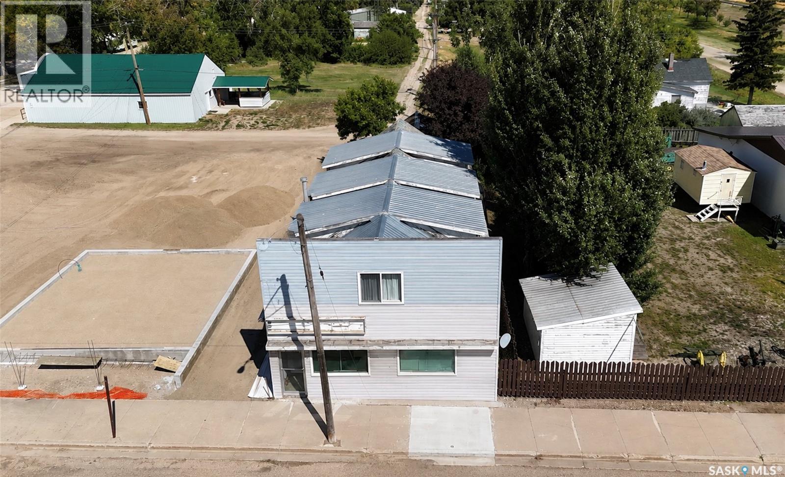105 Main Street, Dinsmore, Saskatchewan  S0L 1T0 - Photo 4 - SK045220