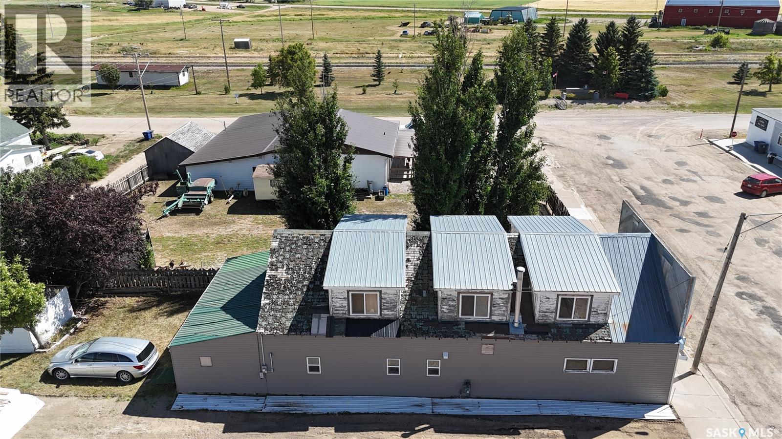 105 Main Street, Dinsmore, Saskatchewan  S0L 1T0 - Photo 5 - SK045220