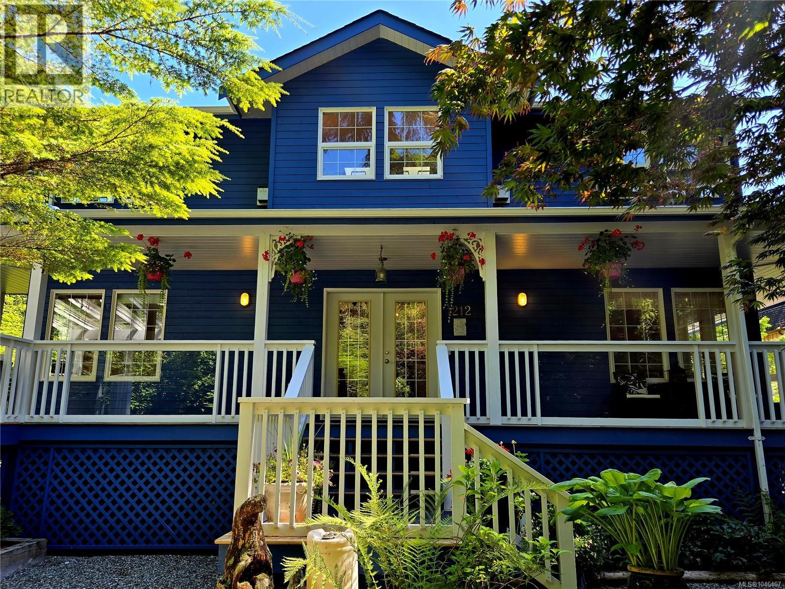1212 Lynn Rd, Tofino, British Columbia