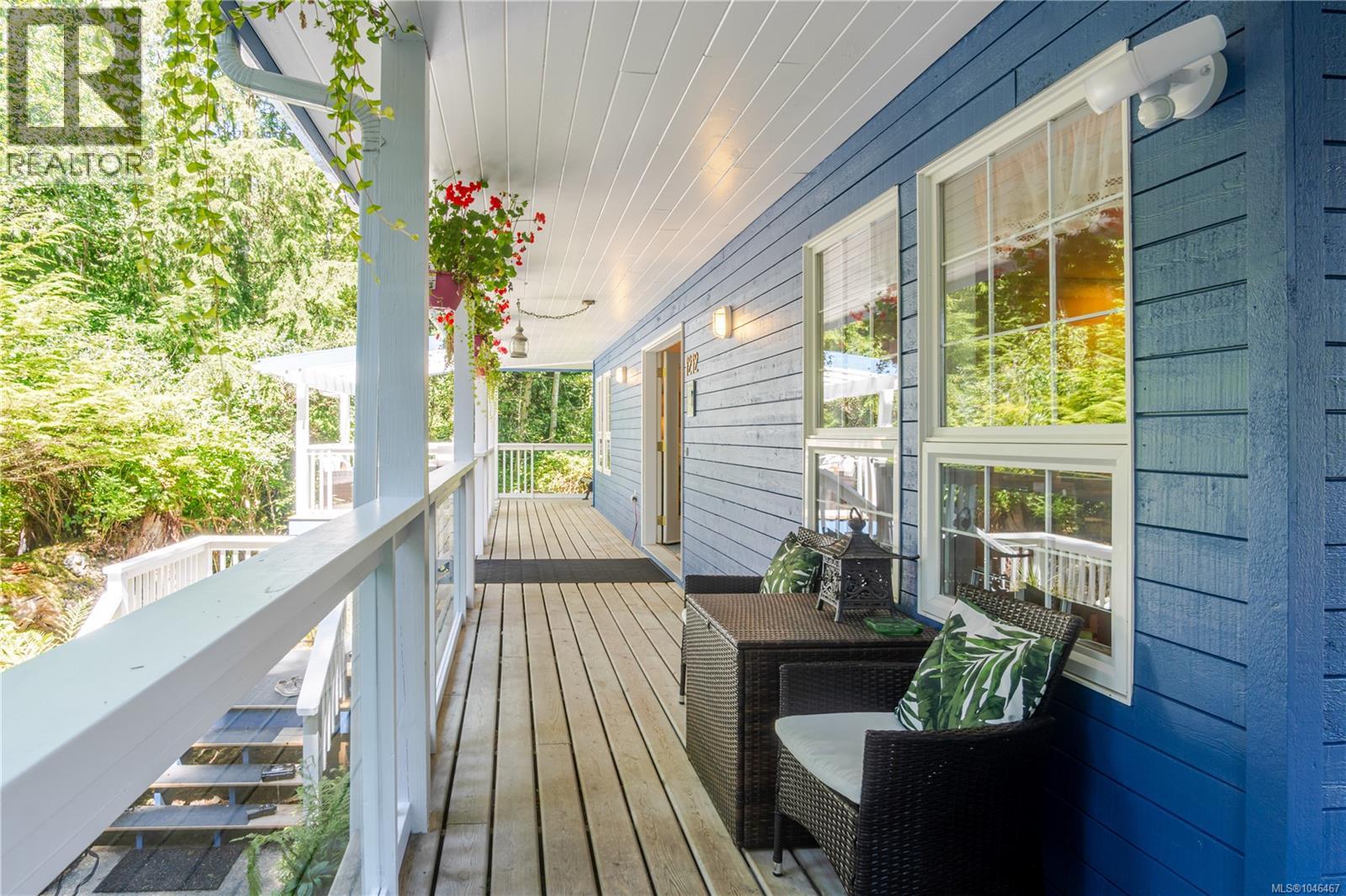 1212 Lynn Rd, Tofino, British Columbia  V0R 2Z0 - Photo 6 - 1046467