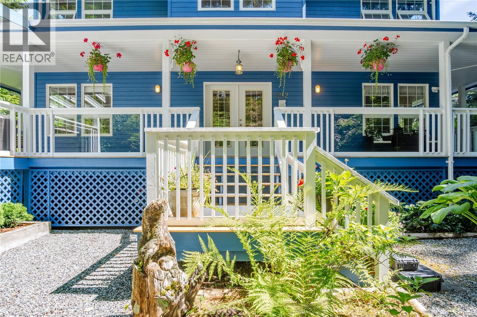 1212 Lynn Rd, Tofino, British Columbia  V0R 2Z0 - Photo 3 - 1046467