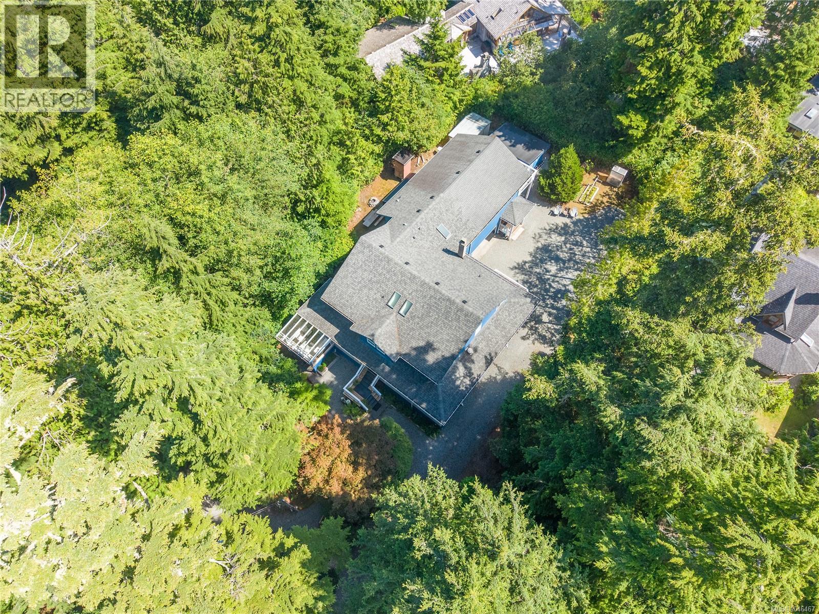 1212 Lynn Rd, Tofino, British Columbia  V0R 2Z0 - Photo 76 - 1046467