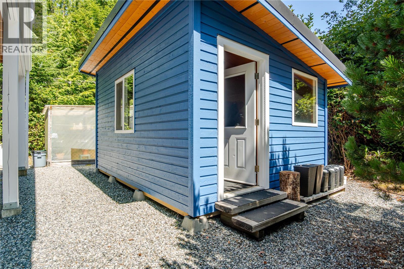 1212 Lynn Rd, Tofino, British Columbia  V0R 2Z0 - Photo 70 - 1046467