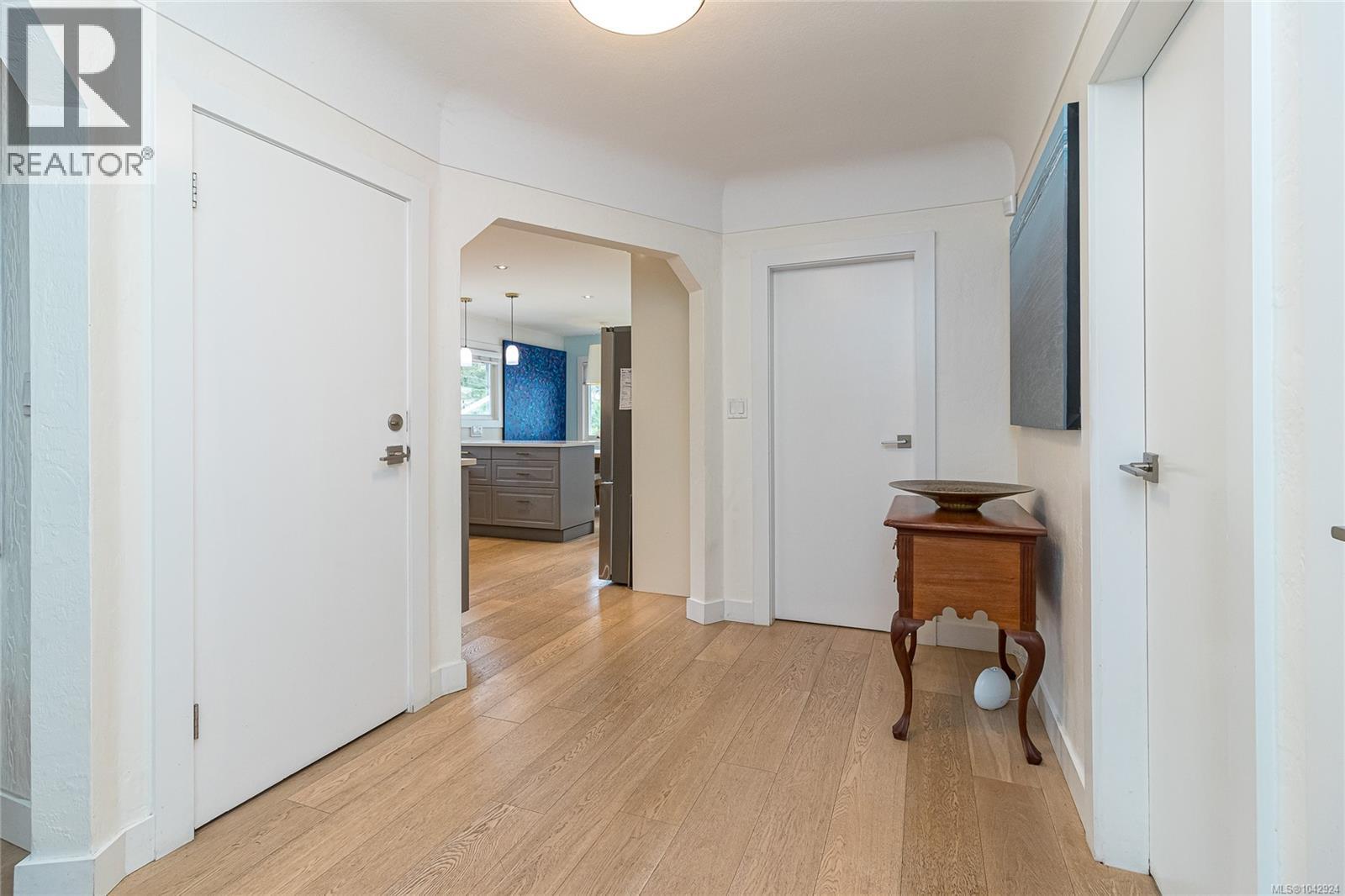 4030 Grange Rd, Saanich, British Columbia  V8Z 4V3 - Photo 26 - 1042924