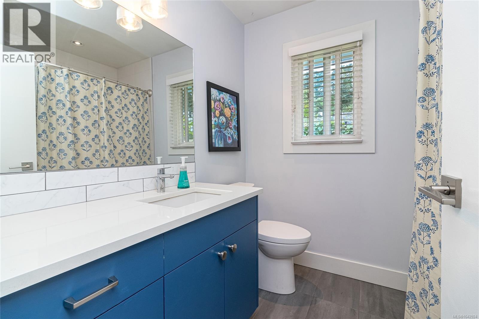 4030 Grange Rd, Saanich, British Columbia  V8Z 4V3 - Photo 29 - 1042924