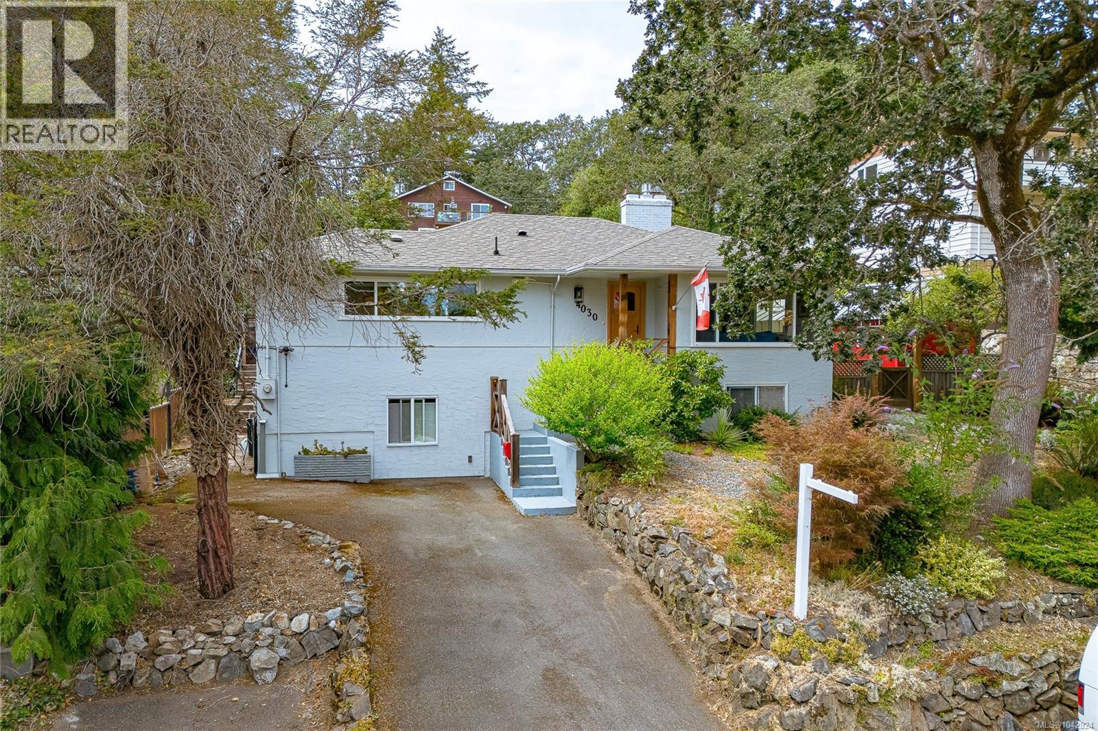 4030 Grange Rd, Saanich, British Columbia  V8Z 4V3 - Photo 58 - 1042924