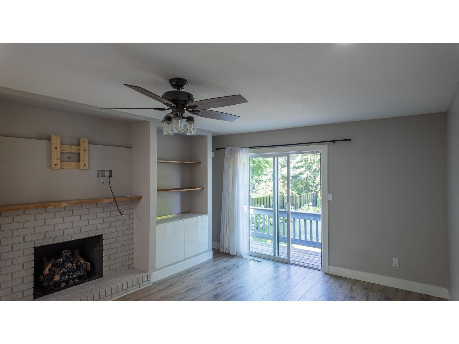 6096 Killarney Drive, Surrey, British Columbia  V3S 5W9 - Photo 4 - R3153490