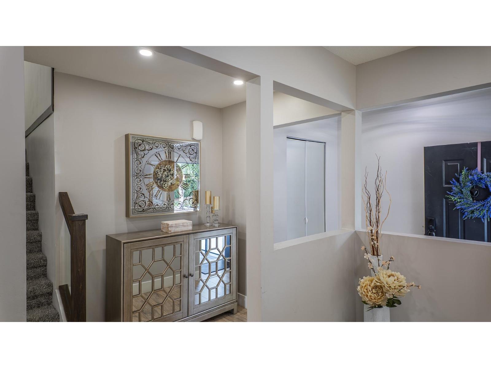 6096 Killarney Drive, Surrey, British Columbia  V3S 5W9 - Photo 6 - R3153490