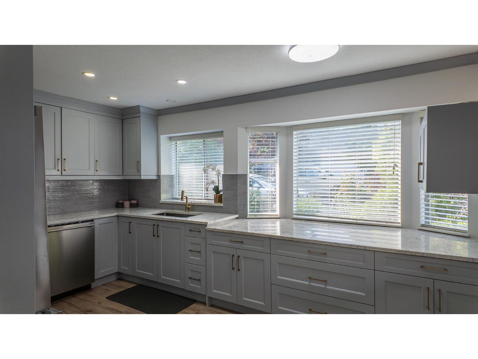 6096 Killarney Drive, Surrey, British Columbia  V3S 5W9 - Photo 15 - R3153490