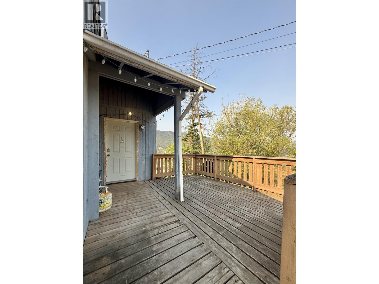 1181 N Third Avenue, Williams Lake, British Columbia  V2G 1Y2 - Photo 2 - R3154430