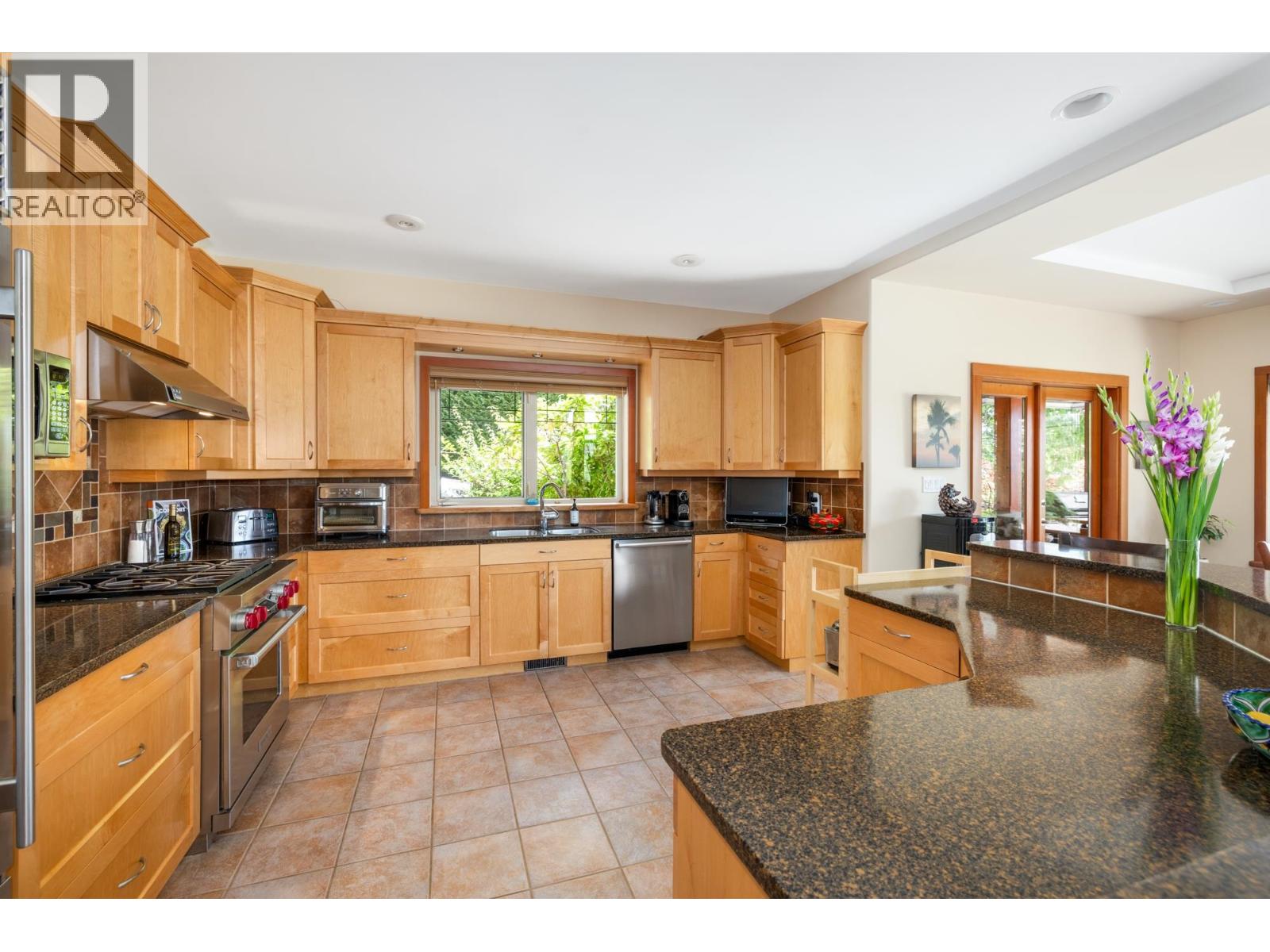1474 Vernon Drive, Gibsons, British Columbia V0N 1V5 - Photo 13 - R3154527
