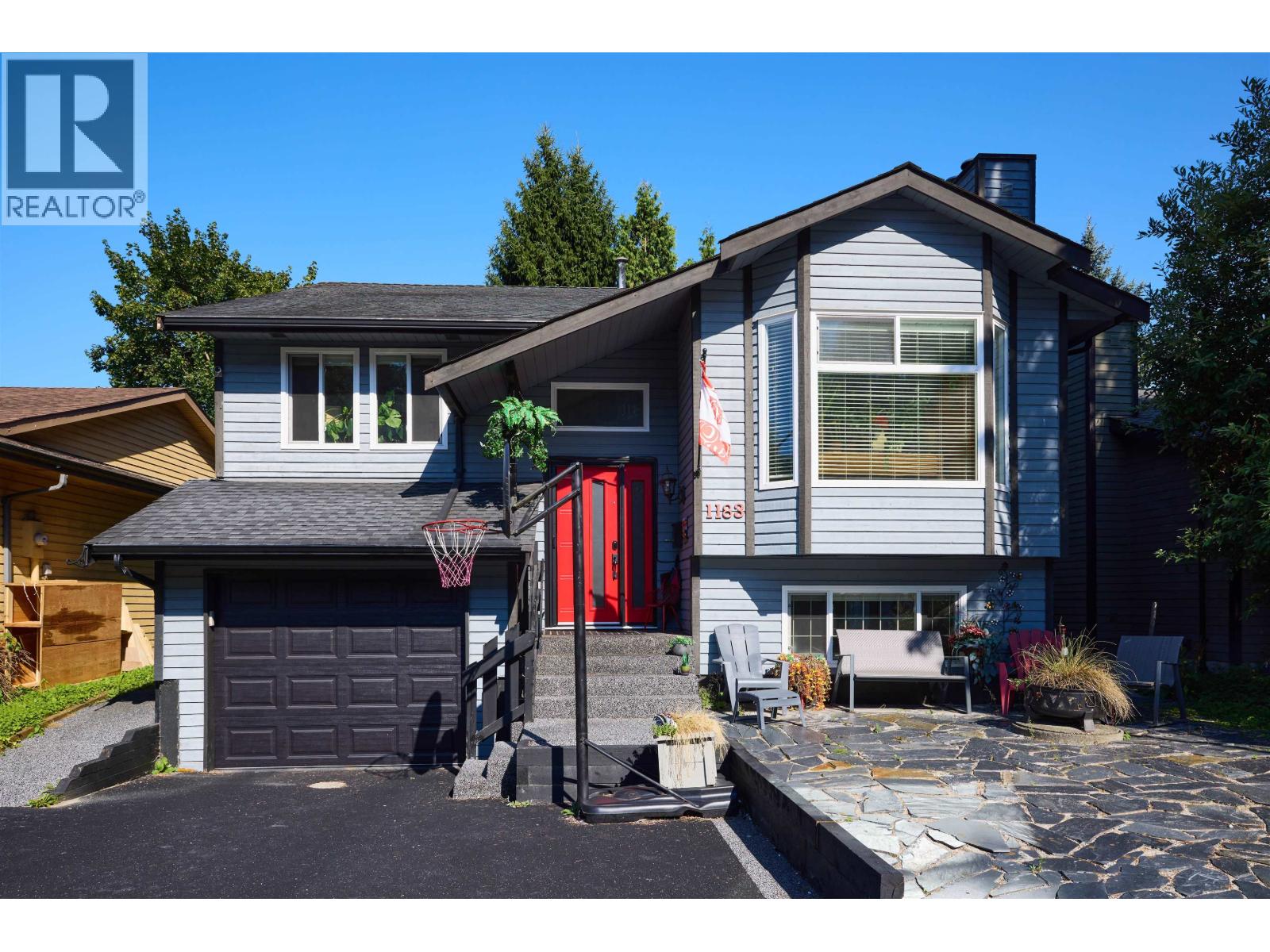 1183 Falcon Drive, Coquitlam, British Columbia  V3E 2C2 - Photo 2 - R3154511