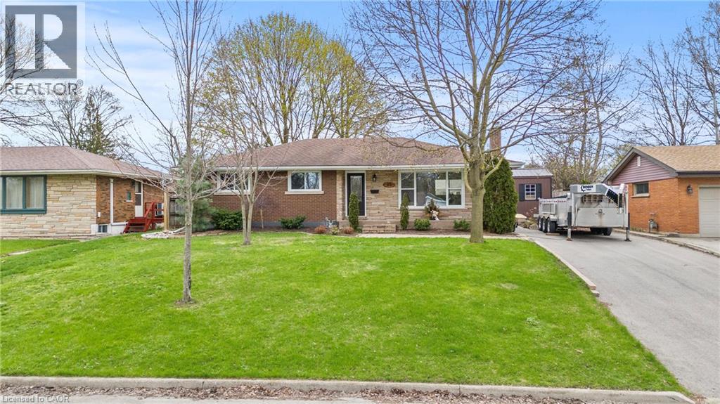 45 DRIFTWOOD Drive, Brantford, Ontario