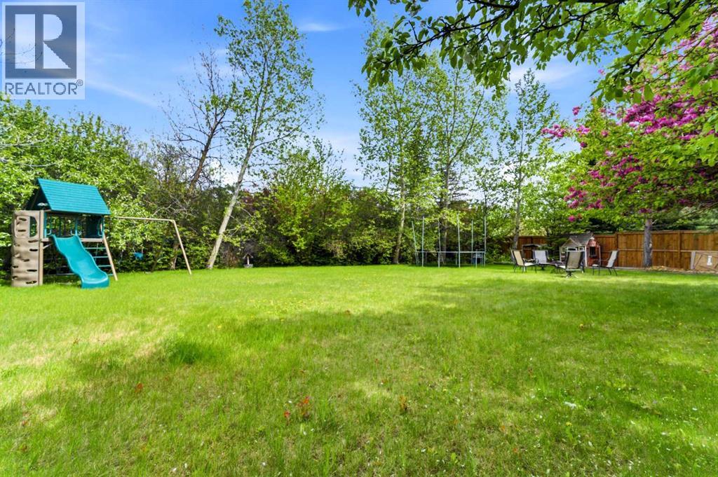 36 Varsity Estates Court NW, Calgary, Alberta  T3B 5B1 - Photo 21 - A2315838
