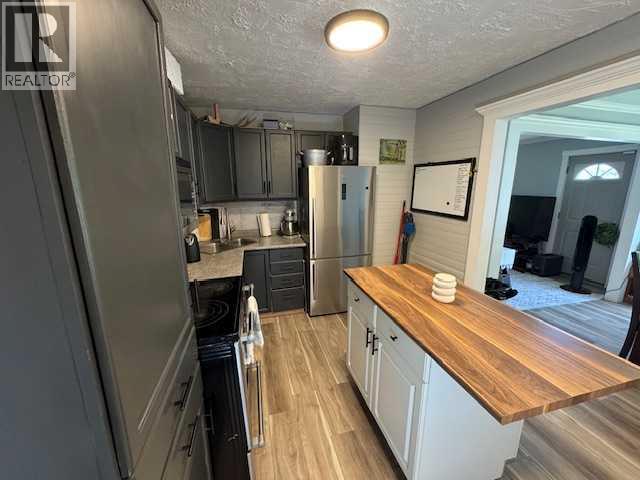 208 1 Street W, Lashburn, Saskatchewan  S0M 1M0 - Photo 4 - A2328406