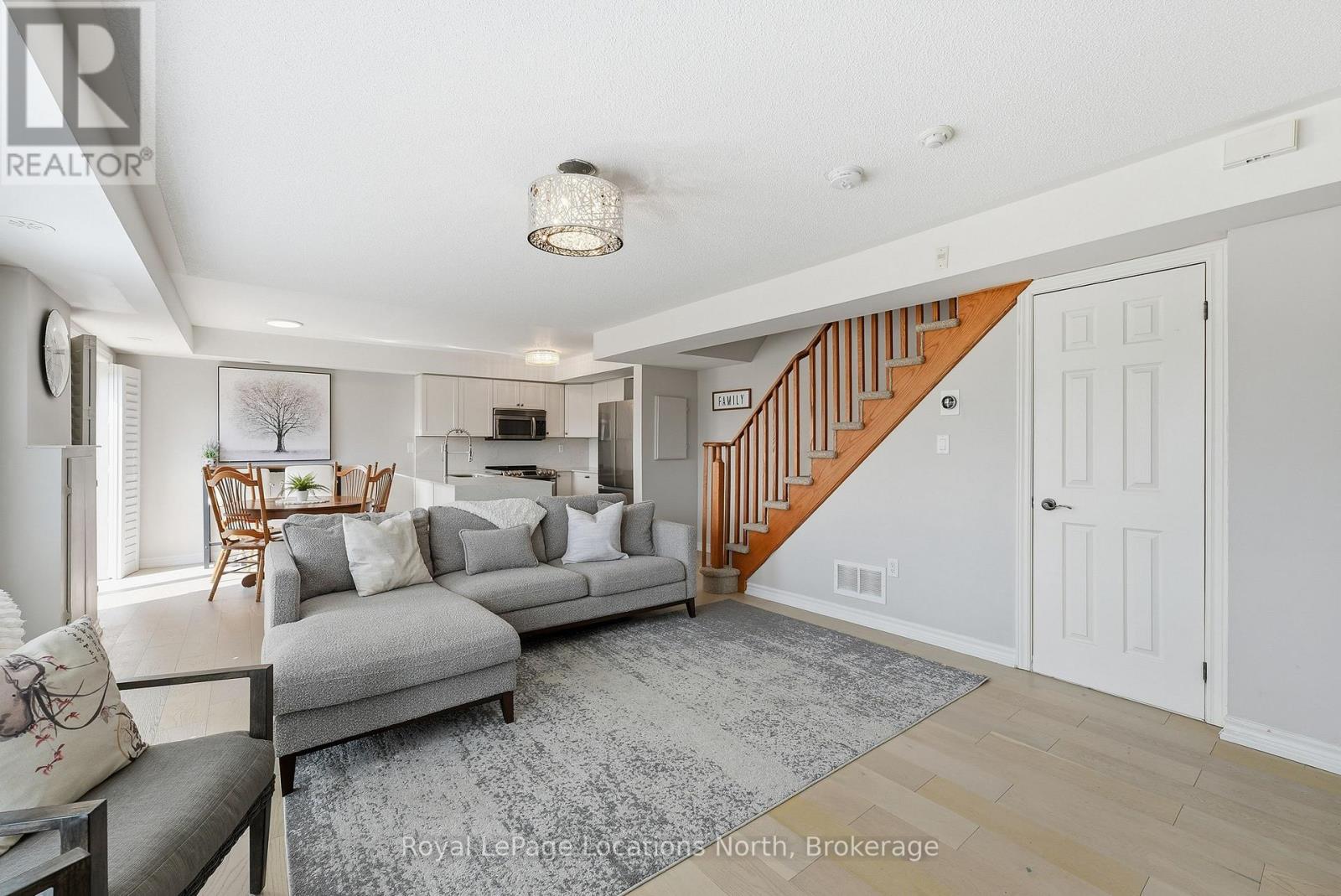 24 Joseph Trail, Collingwood, Ontario L9Y 0J2 - Photo 4 - S13660682
