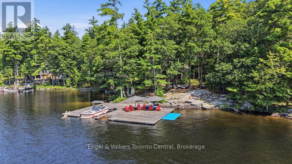 726 Browning Island, Bracebridge, Ontario  P1L 1X2 - Photo 2 - X13660664