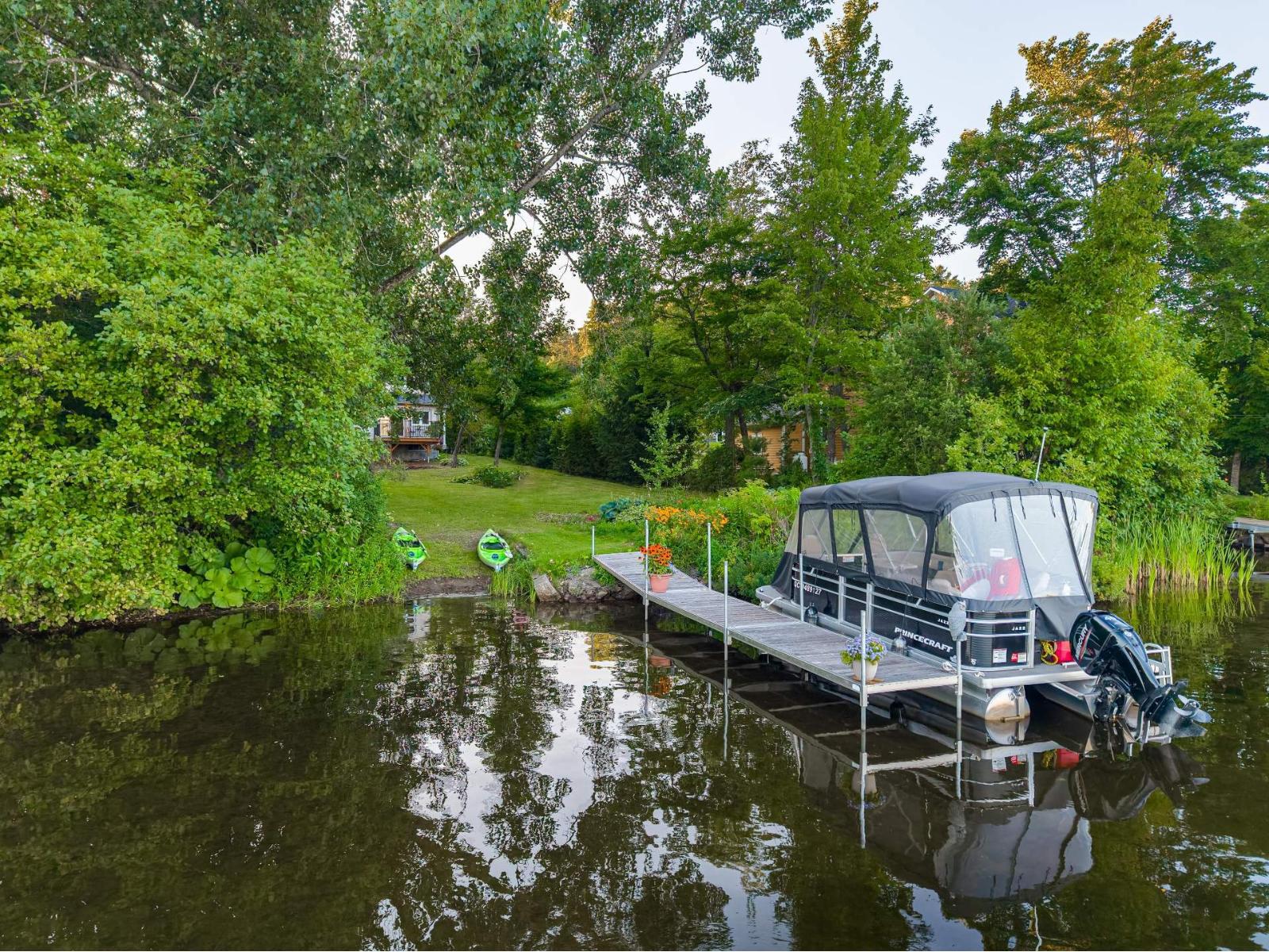 80 Rue des Pivoines Saint-Denis-de-Brompton Quebec Canada J0B2P0 4