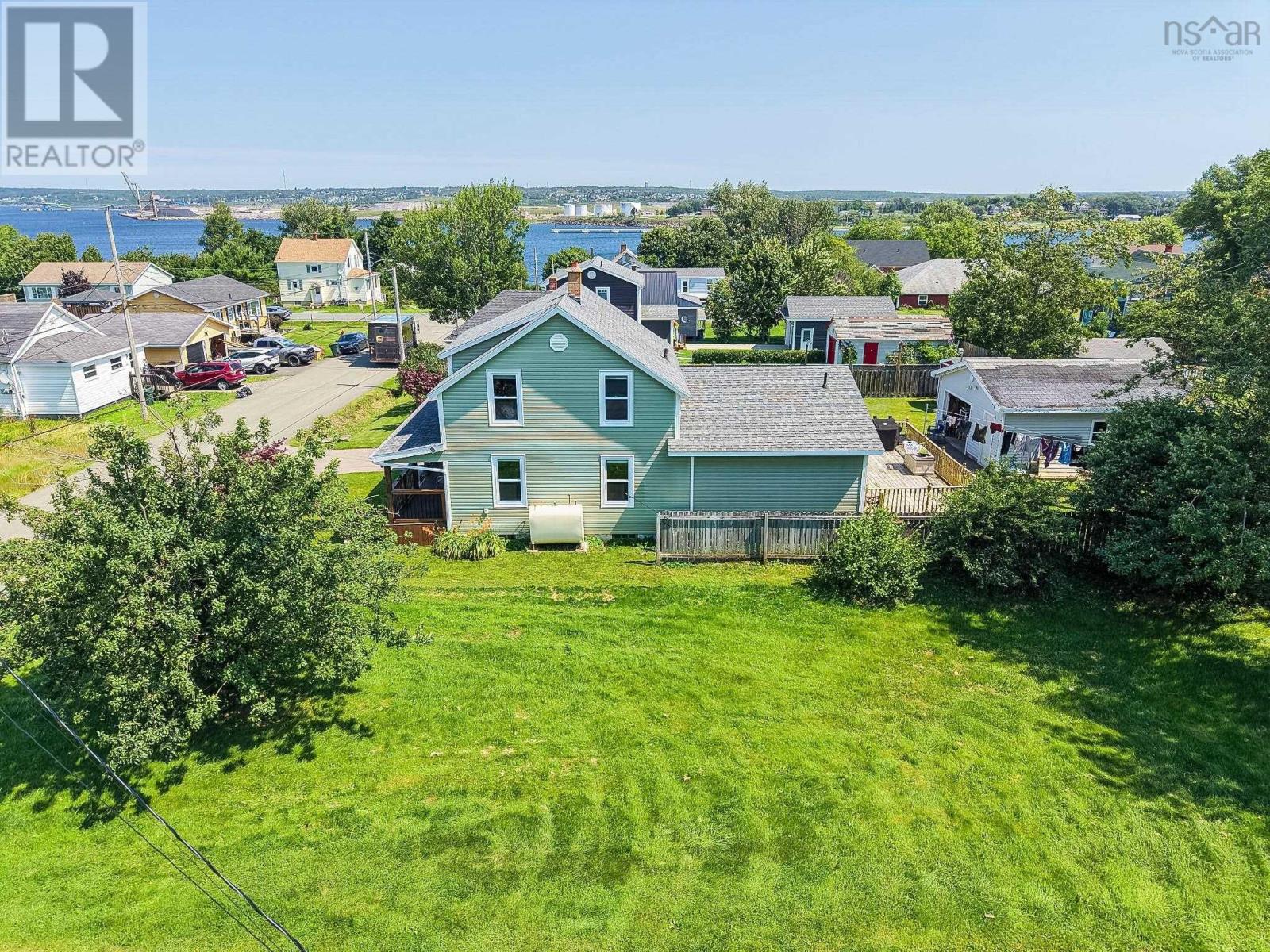 55 Monteith Avenue, Sydney, Nova Scotia  B1R 1K3 - Photo 3 - 202620211