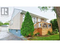 82 NORMANHURST AVENUE, Hamilton, Ontario