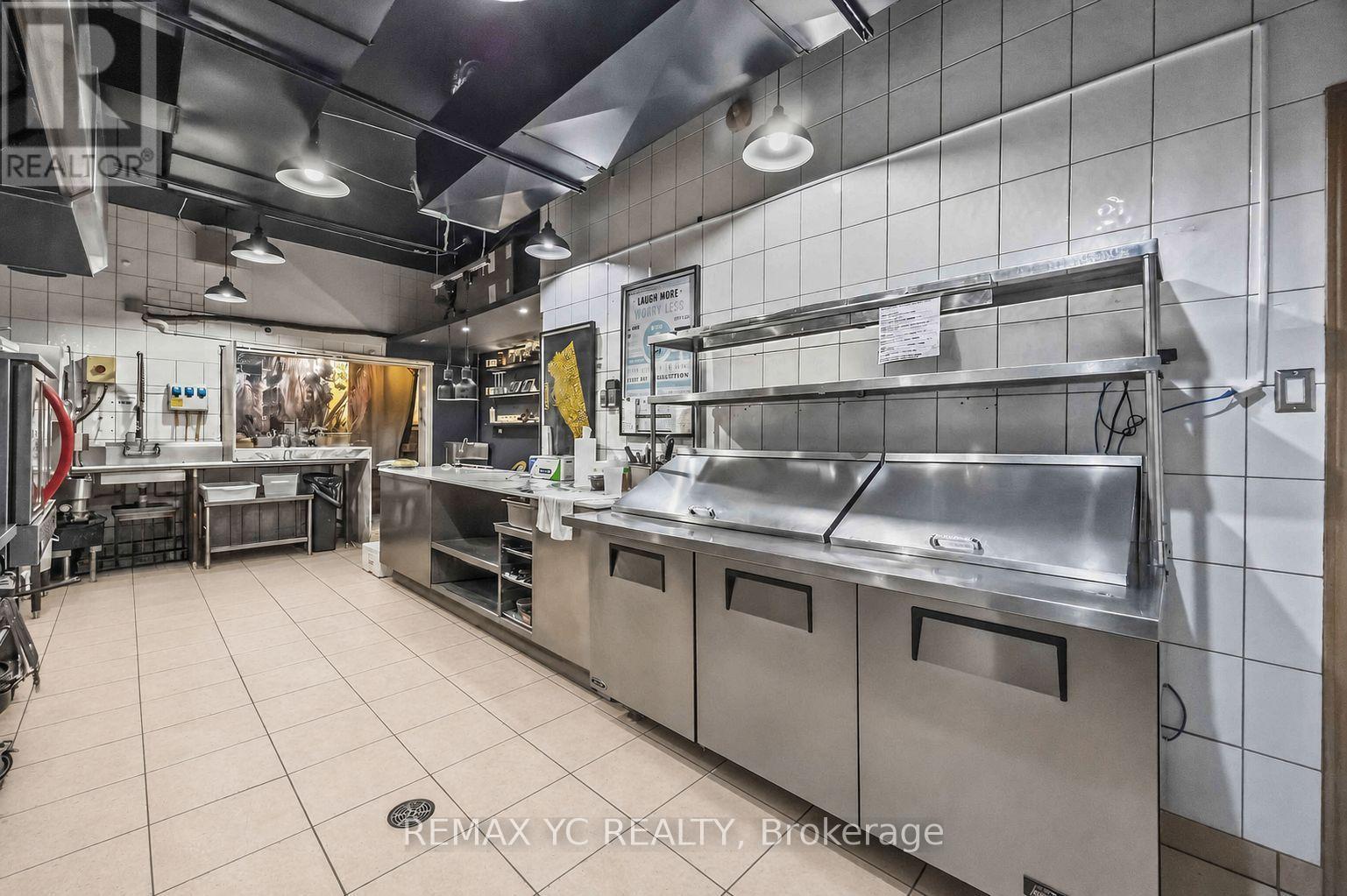 217 Ossington Avenue, Toronto, Ontario  M6J 2Z9 - Photo 13 - C13647604