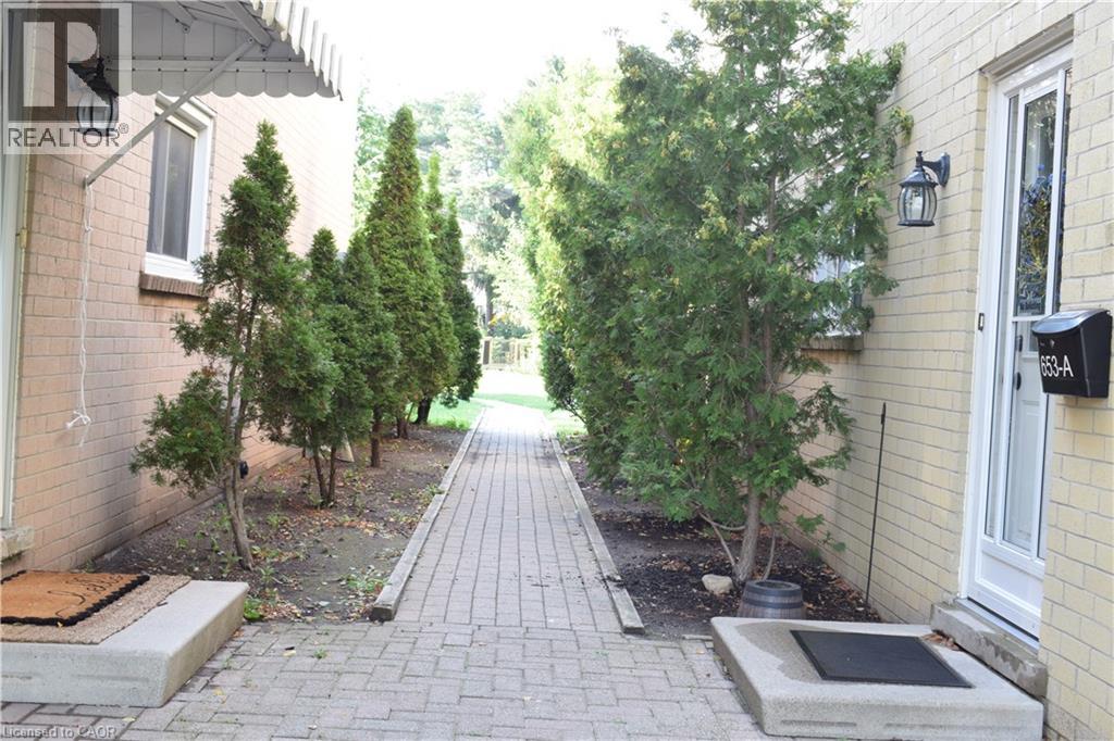 655 Albert Street Unit# A, Waterloo, Ontario  N2L 3V5 - Photo 2 - 40854868