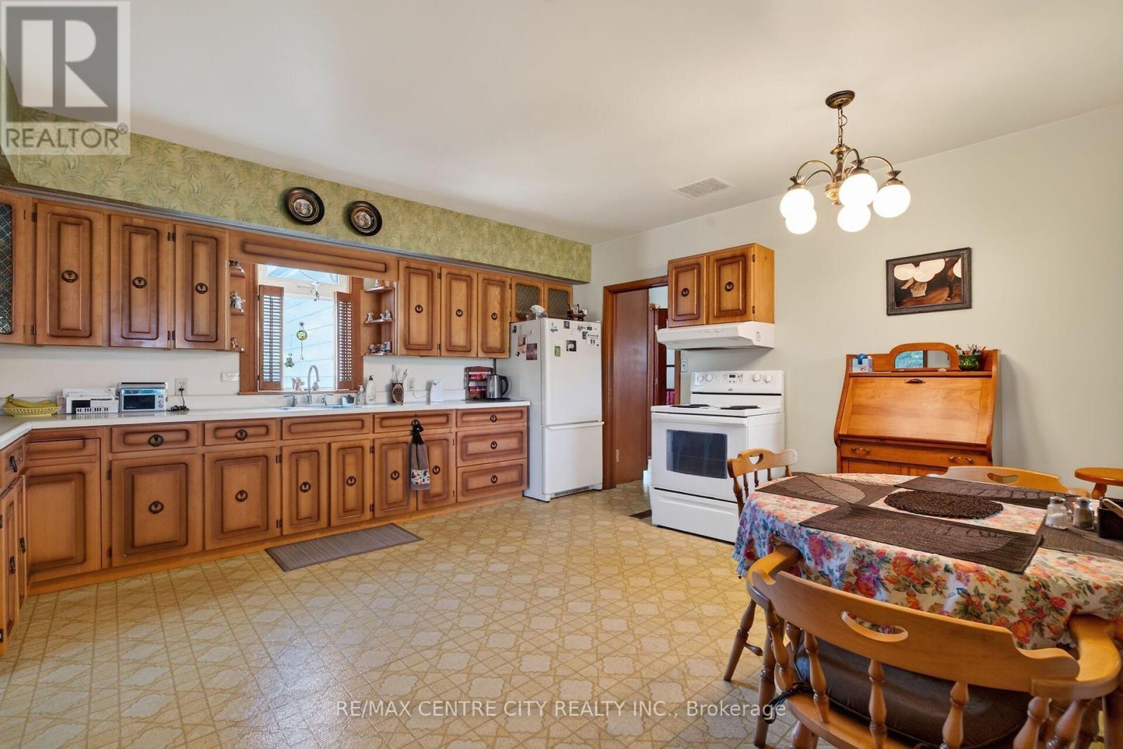 441408 Concession 21 Road, Georgian Bluffs, Ontario  N0H 2T0 - Photo 19 - X13660678
