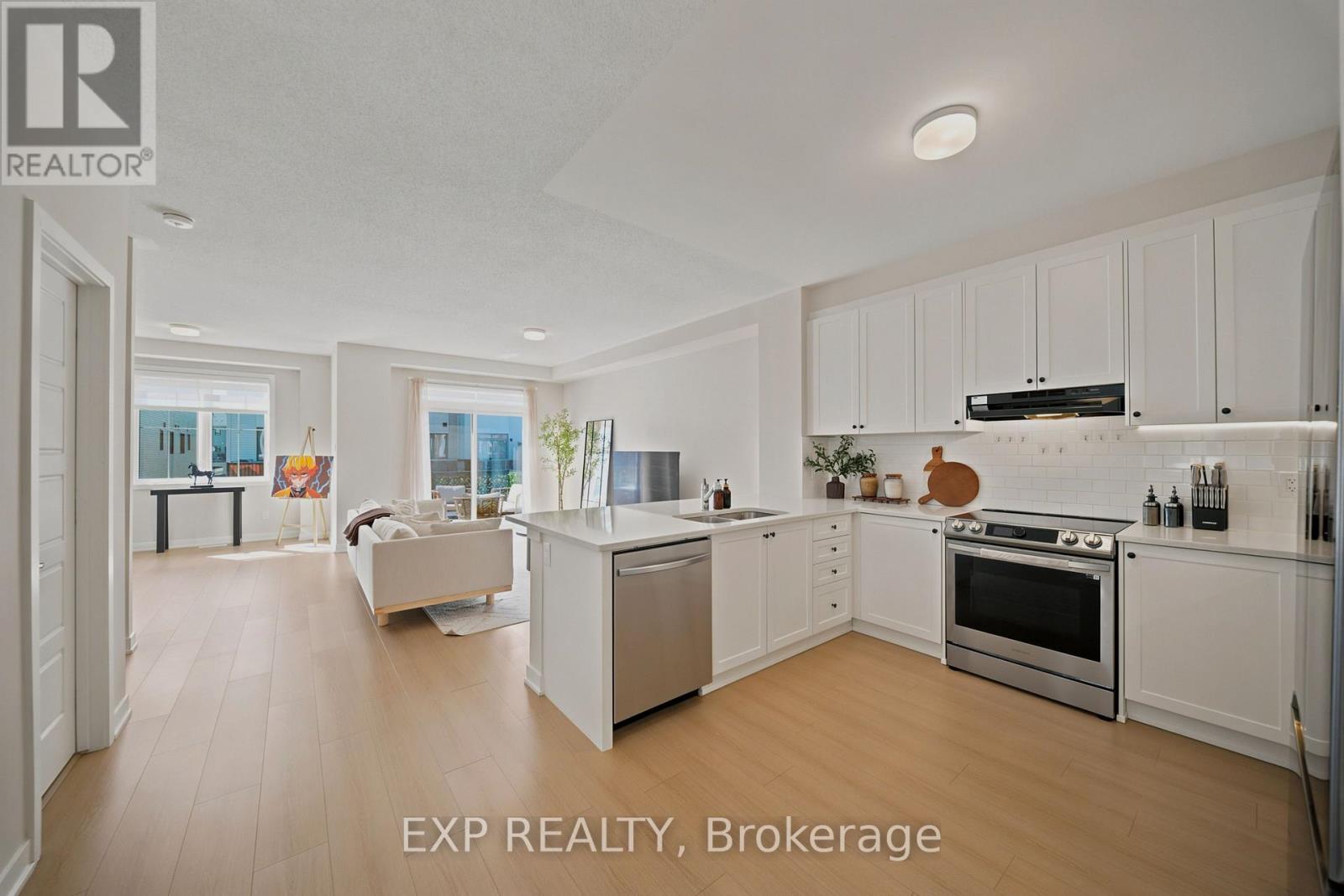 69 Lignite Private, Ottawa, Ontario  K2J 7J4 - Photo 3 - X13660662