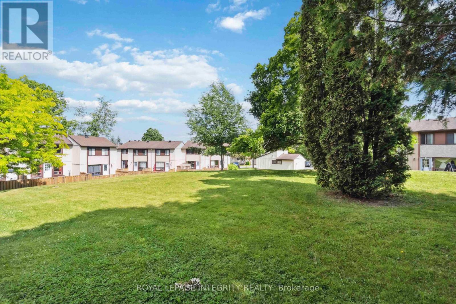 1248 Bethamy Lane, Ottawa, Ontario  K1J 8P4 - Photo 30 - X13660686
