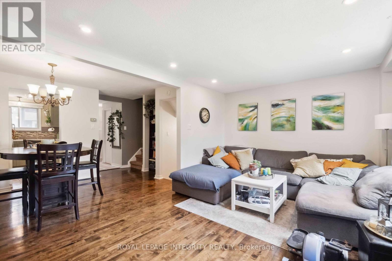 1248 Bethamy Lane, Ottawa, Ontario  K1J 8P4 - Photo 7 - X13660686