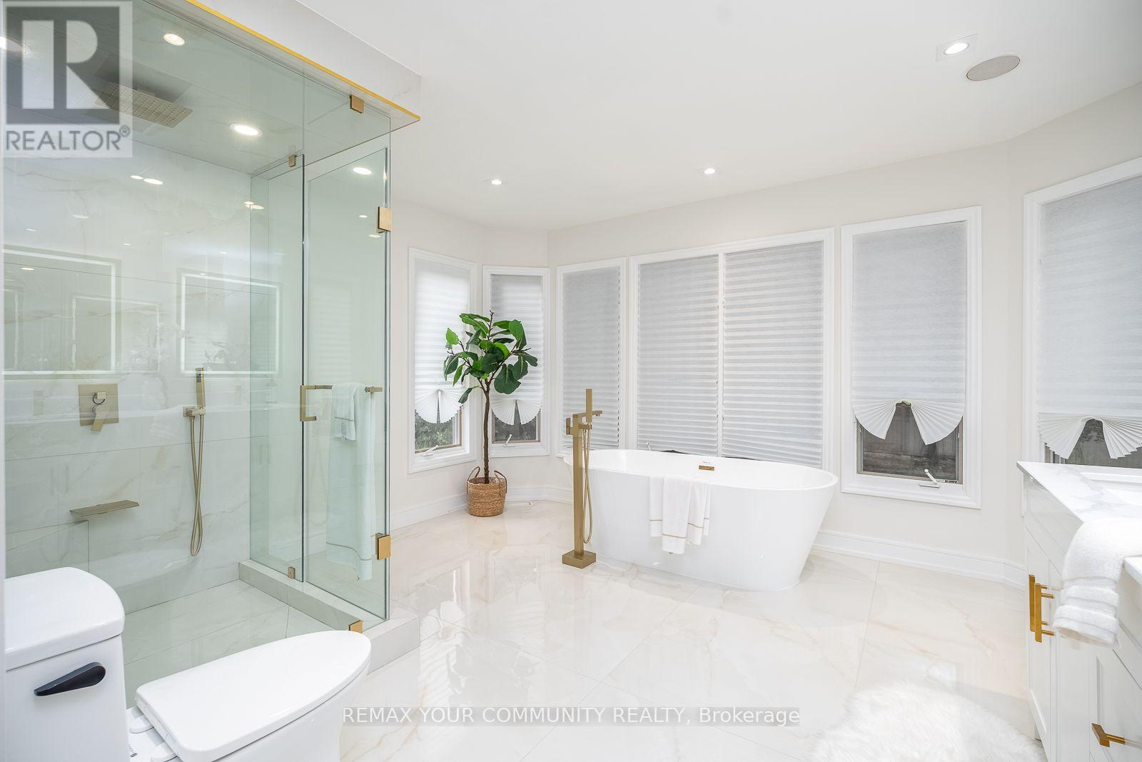 354 Bessborough Drive, Toronto, Ontario  M4G 3L2 - Photo 28 - C13660624