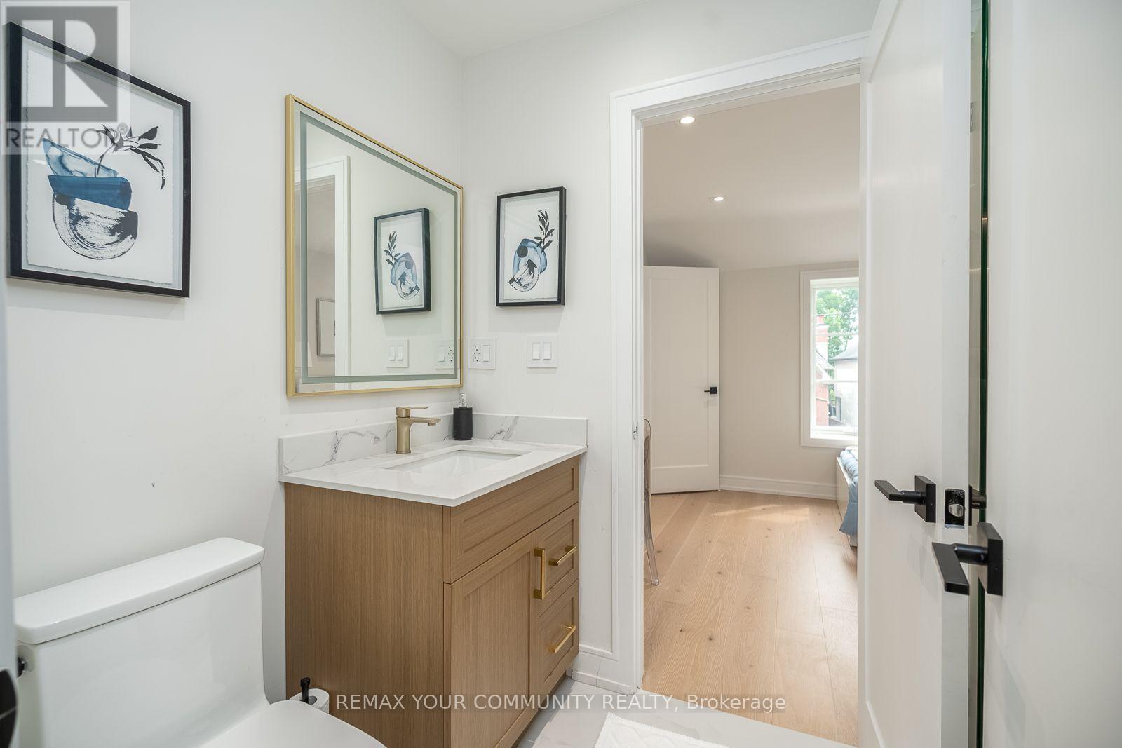 354 Bessborough Drive, Toronto, Ontario  M4G 3L2 - Photo 35 - C13660624