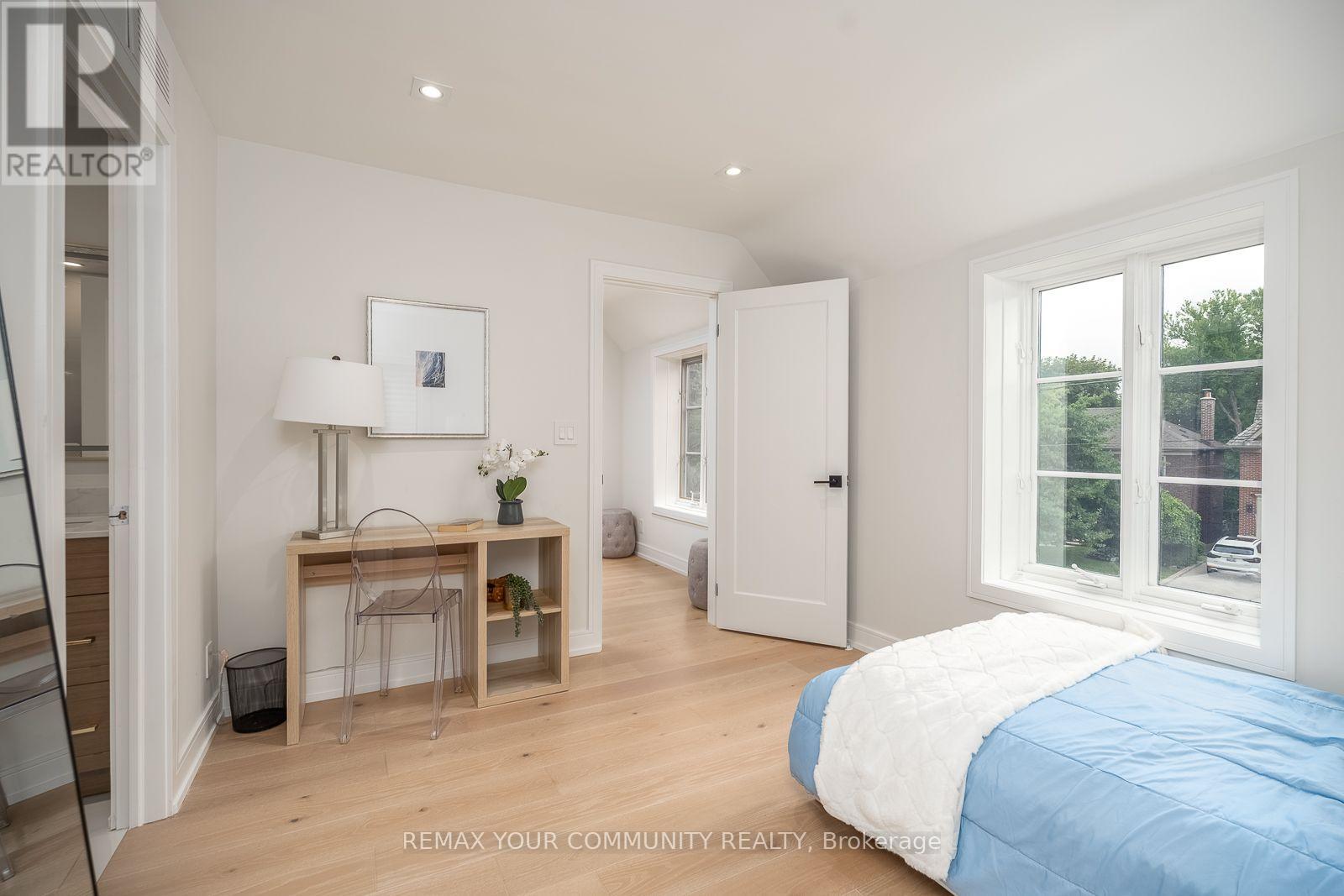 354 Bessborough Drive, Toronto, Ontario  M4G 3L2 - Photo 37 - C13660624