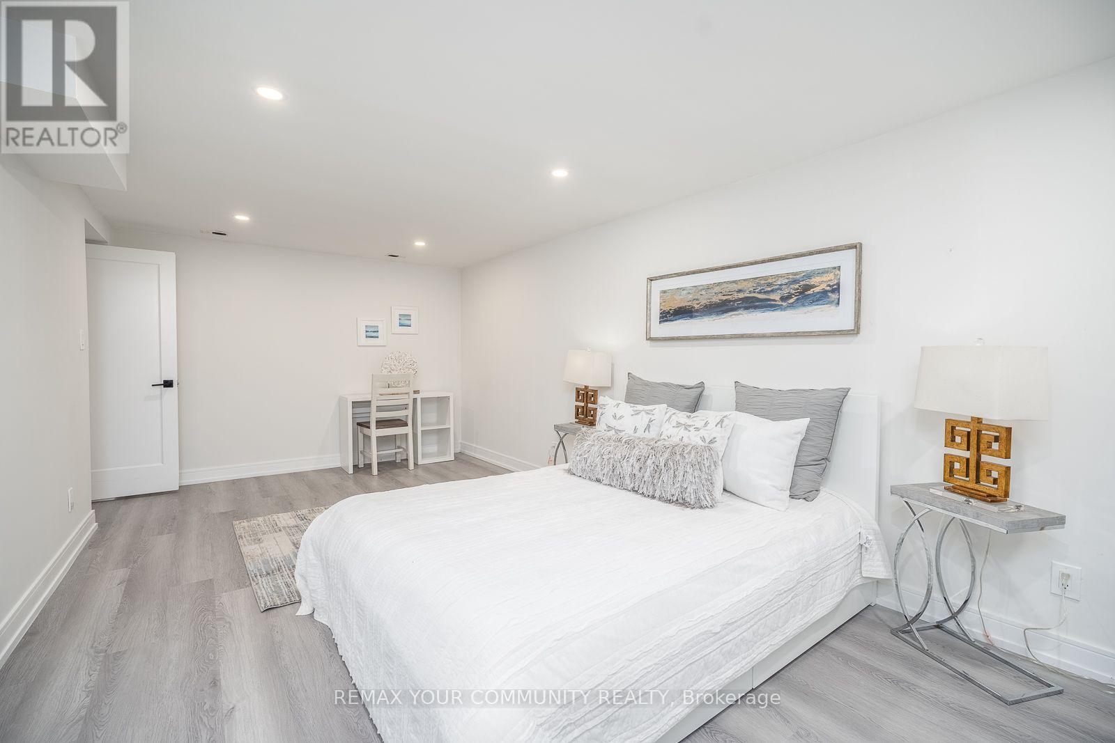 354 Bessborough Drive, Toronto, Ontario  M4G 3L2 - Photo 46 - C13660624