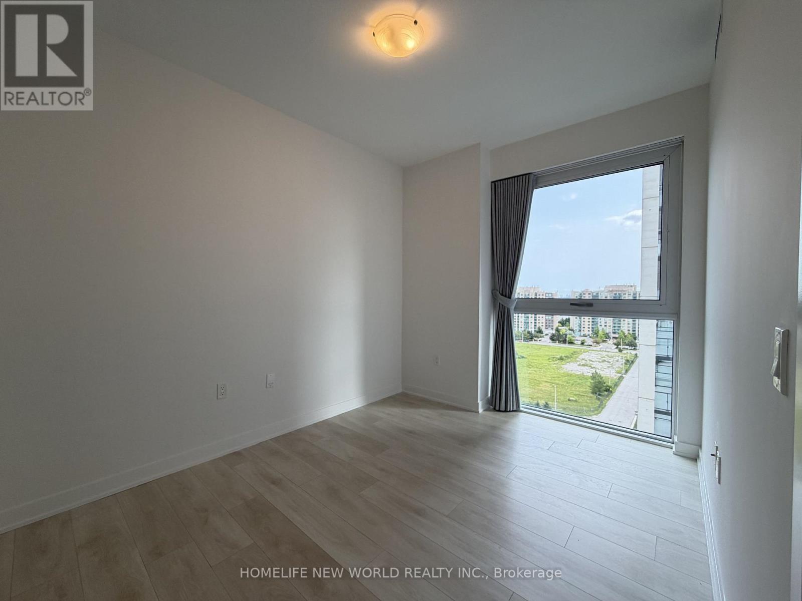 1210 - 75 Oneida Crescent, Richmond Hill, Ontario  L4B 0H3 - Photo 4 - N13660604