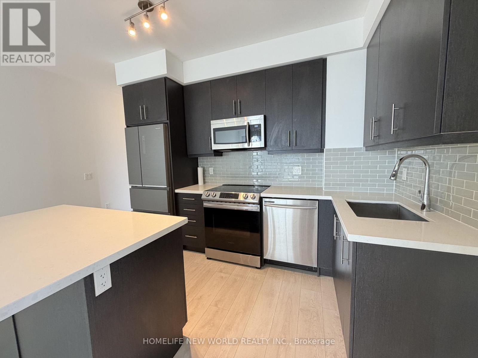 1210 - 75 Oneida Crescent, Richmond Hill, Ontario  L4B 0H3 - Photo 7 - N13660604