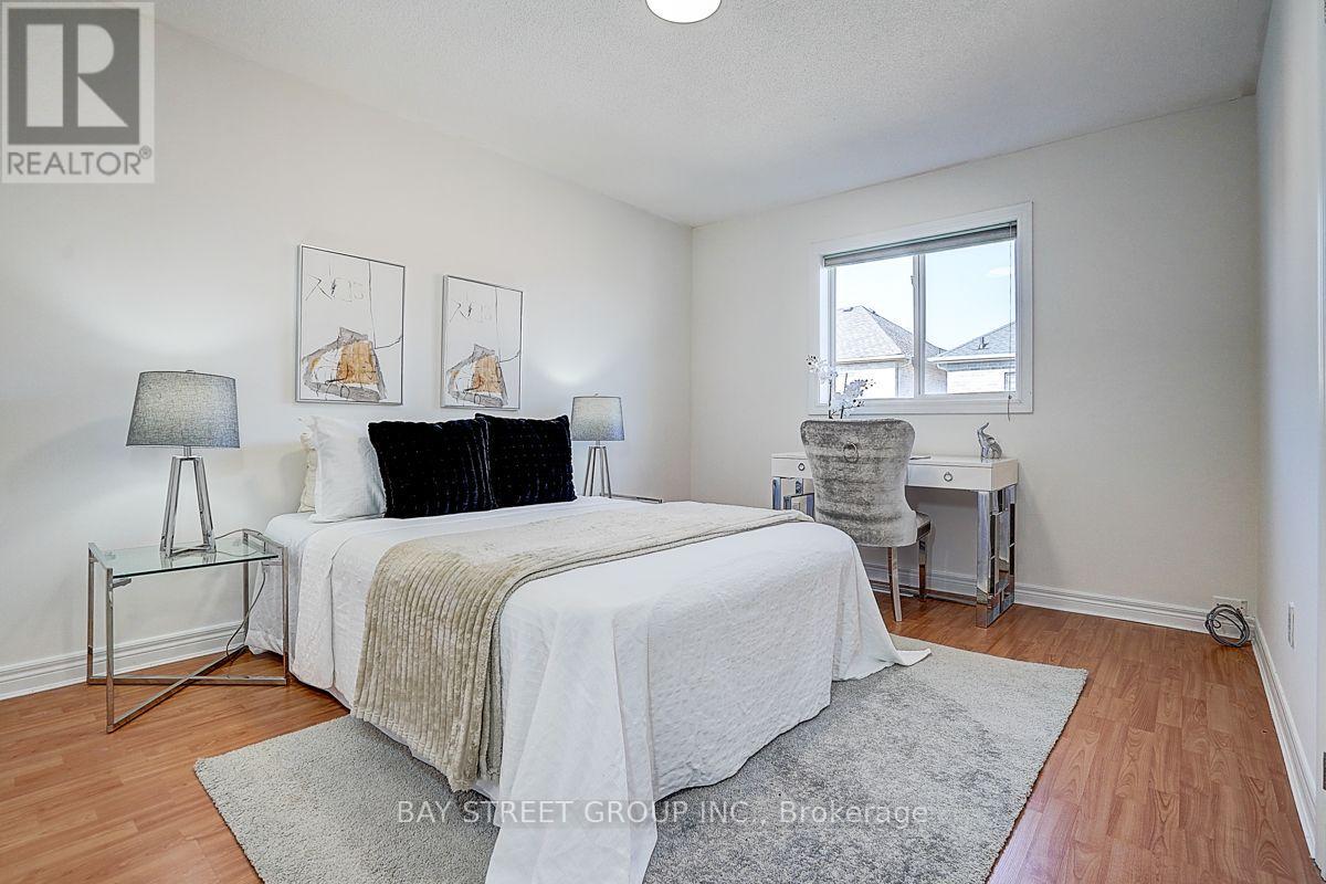 57 Gail Parks Crescent, Newmarket, Ontario  L3X 3B9 - Photo 27 - N13660674