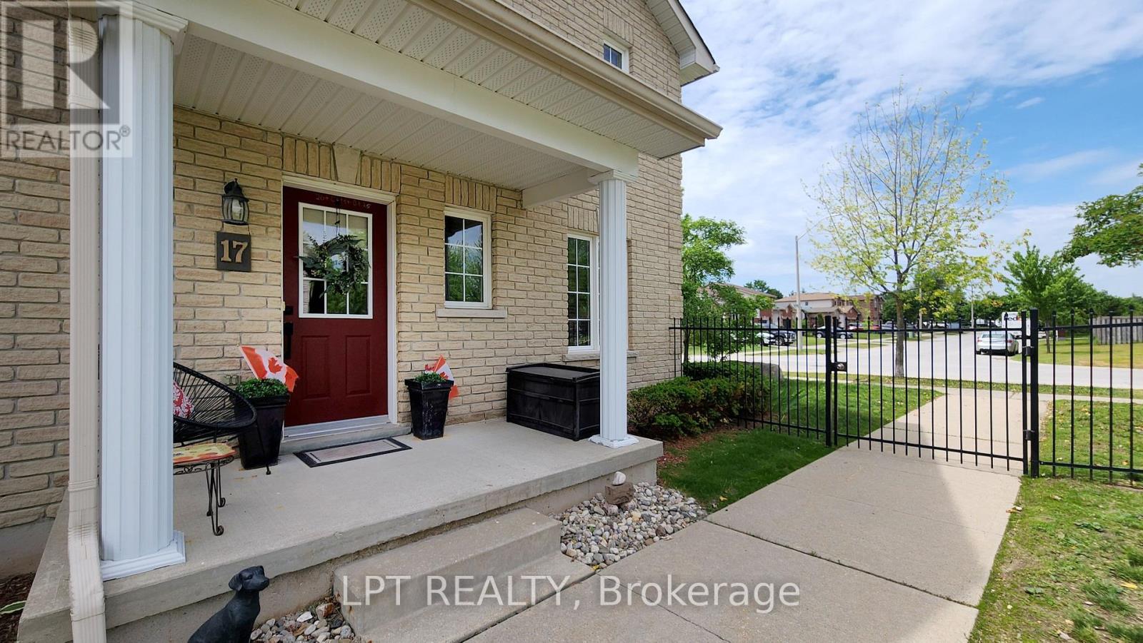 17 Silver Maple Crescent, Barrie (Holly), Ontario  L4N 0Y4 - Photo 2 - S13660632