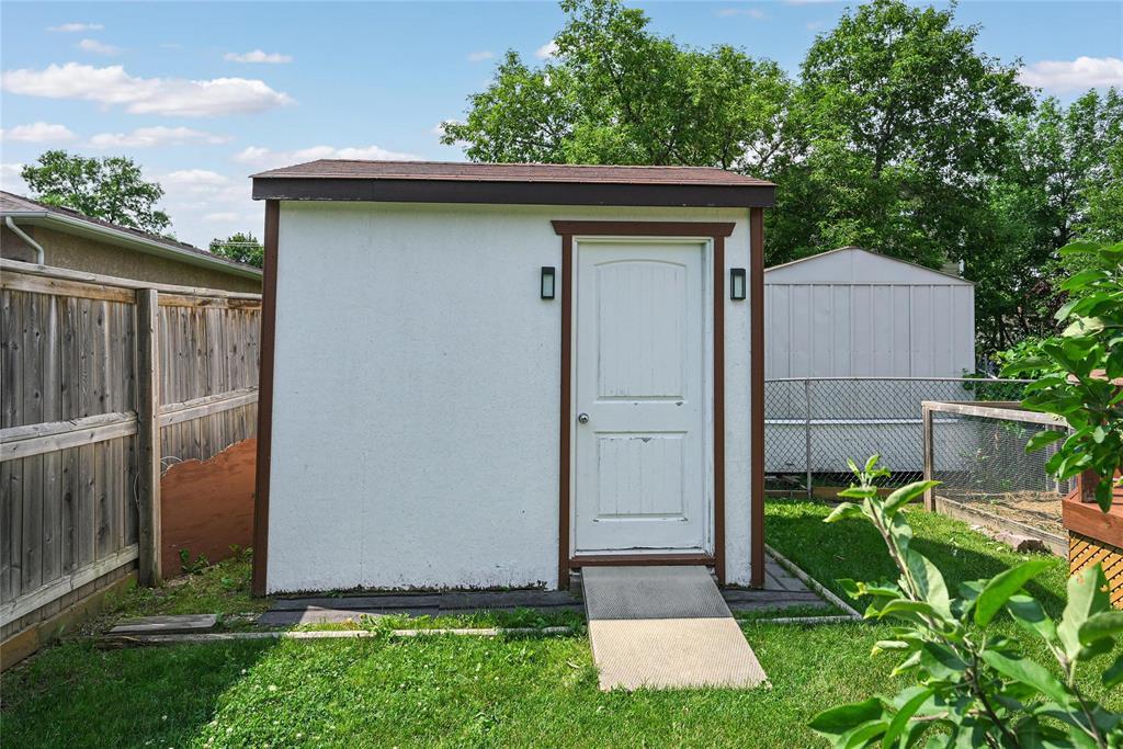 4934 Eldridge Avenue, Winnipeg, Manitoba  R3R 0M5 - Photo 28 - 202619955