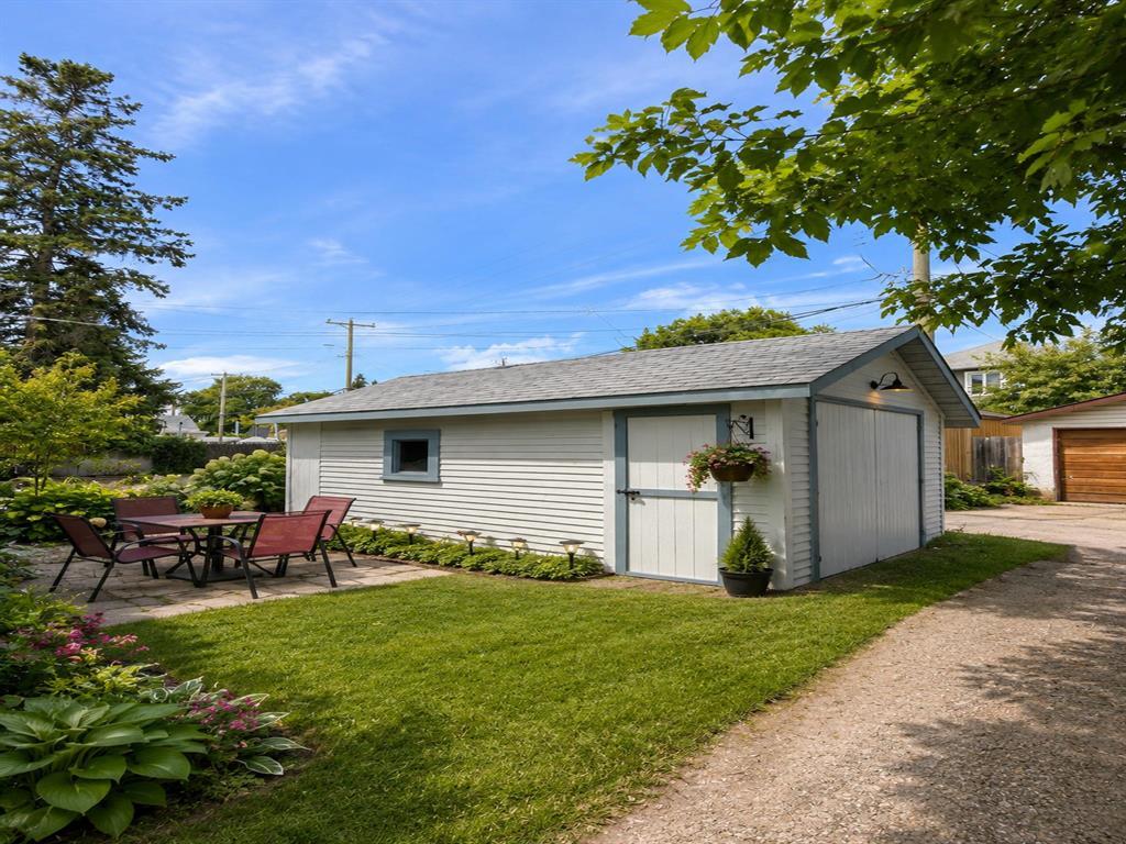 299 Inkster Boulevard, Winnipeg, Manitoba  R2W 0K2 - Photo 17 - 202620082