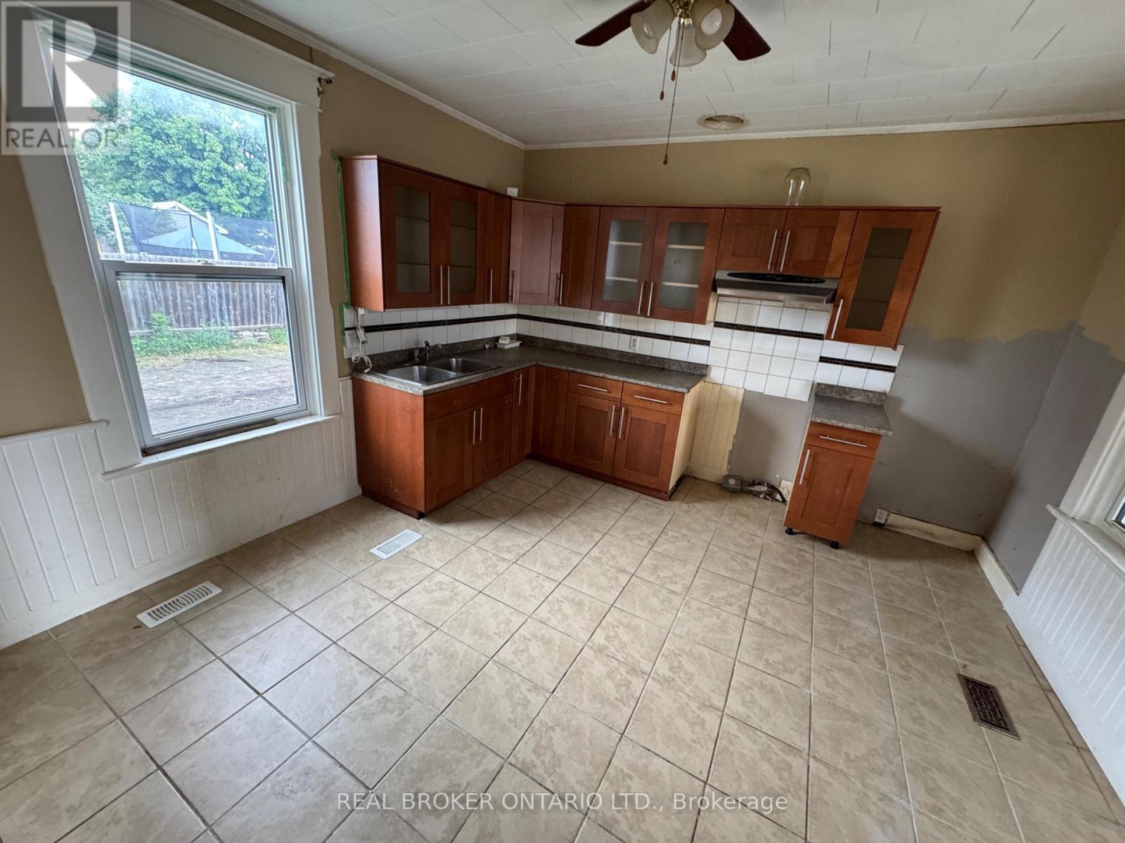 45 Alice Street, Smiths Falls, Ontario  K7A 2W4 - Photo 13 - X13660740